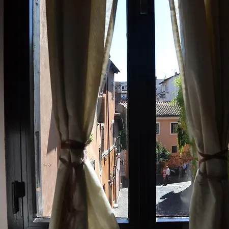 Palazzo Velli Apartment *