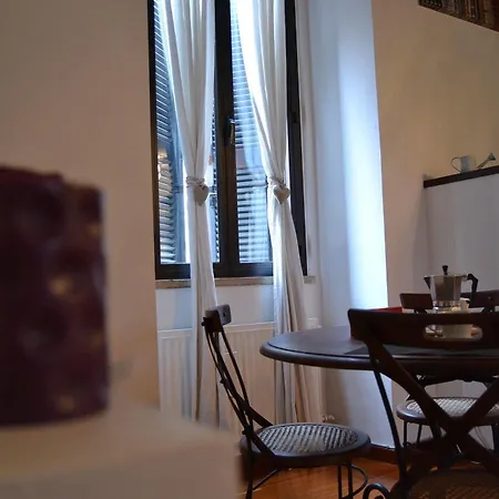Palazzo Velli Apartment *